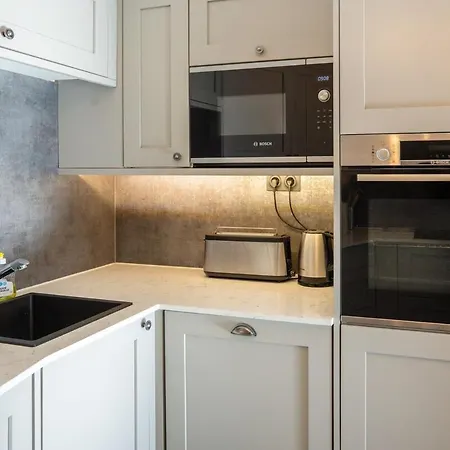 Luxury Sleeps 8 Val Thorens