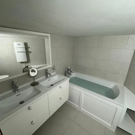Luxury Sleeps 8 * Val Thorens