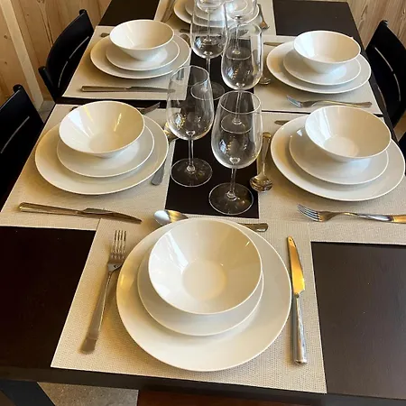 Apartment Luxury Sleeps 8